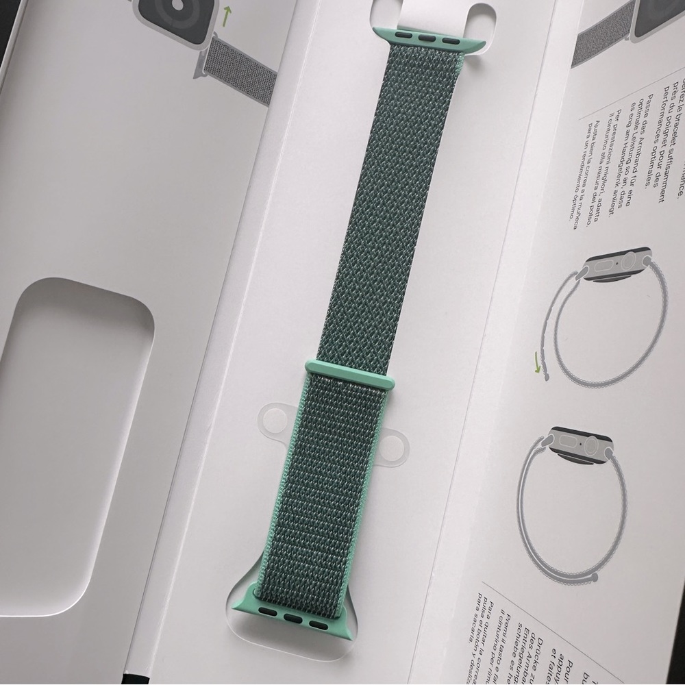 APPLE - 44mm Spearmint Sport Loop Watch Band
